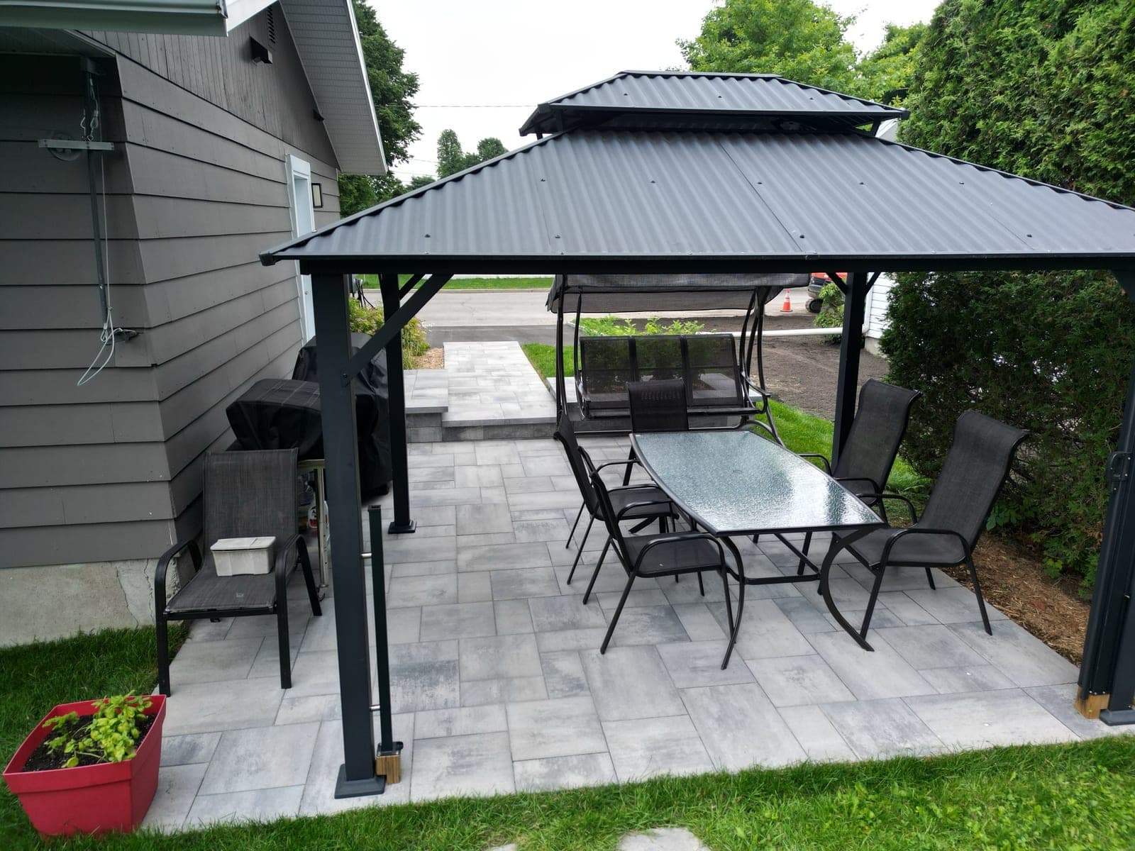 Patio sous gazebo